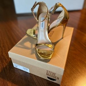 Kassandra Gold (Strappy Heels)